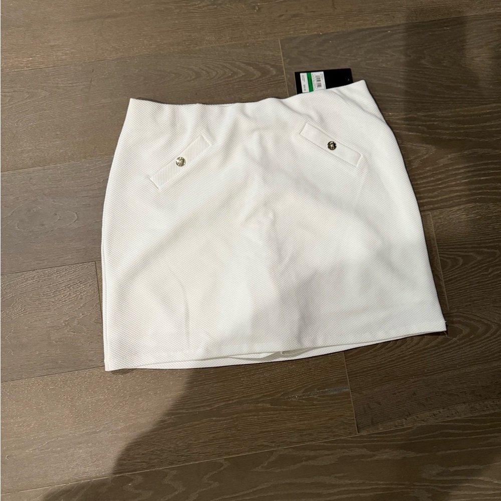 NWT Jones New York Lily White Skort